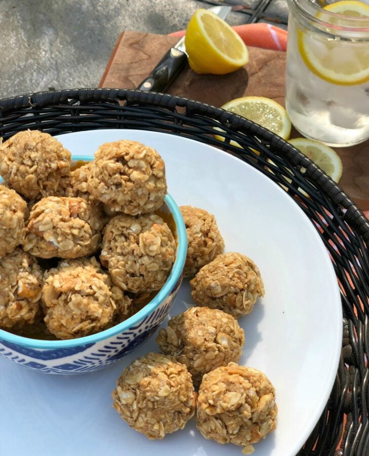 no-bake oatmeal sweet & salty energy bites