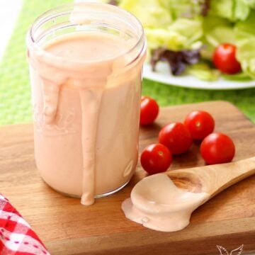 Classic 1000 Island Dressing made with mayonnaise, ketchup, relish and onion is a great topping for salads and is also a yummy dip!