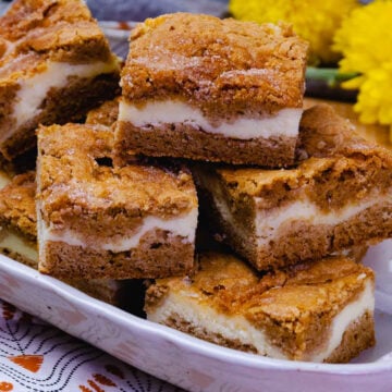 Snickerdoodle Cheesecake Bars are so sweet and the perfect induldgent treat to serve at any occasion.