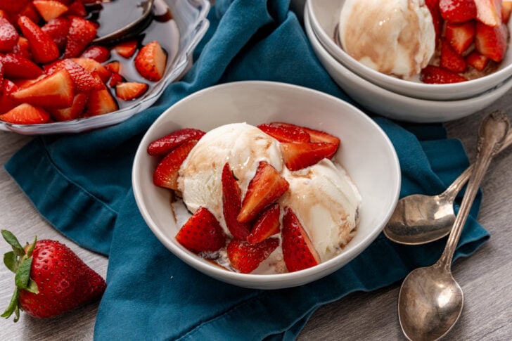 Balsamic Strawberries from Easy Balsamic Vinegar Strawberries recipe