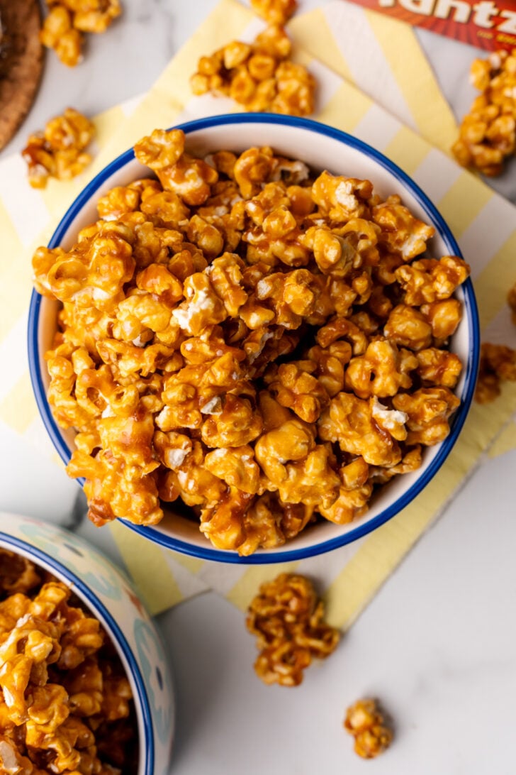 Bowl with homemade caramel corn.