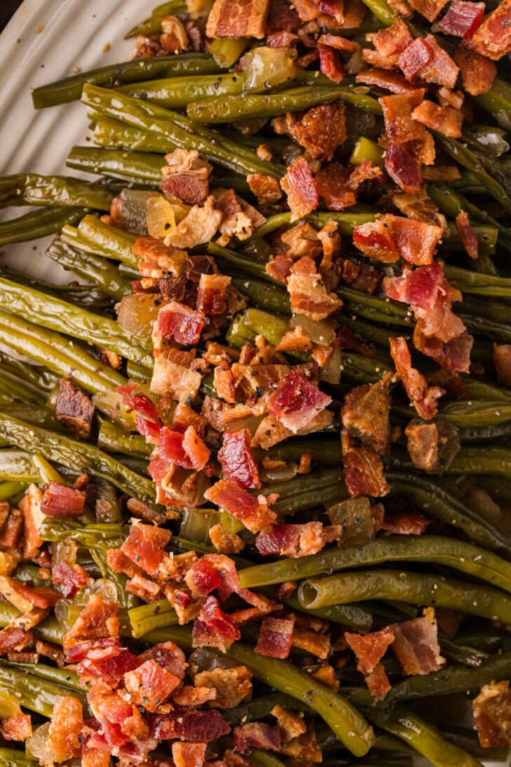 Pinterest pin for crock pot maple bacon green beans recipe